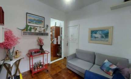 Lindo apartamento tipo casa de vila à venda com 3 quartos, sendo 1 suíte. No bairro do Rio Comprido.