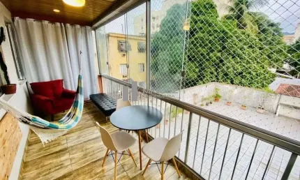 Apartamento a venda - varanda, 2 quartos, 1 suíte, banheiro social, dependências completas, 1 vaga de garagem - Rua Visconde de Santa Isabel - Vila Isabel