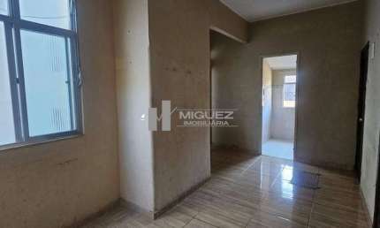 Studio à venda na Rua São Francisco Xavier! Localizado em frente ao Colégio Militar!
