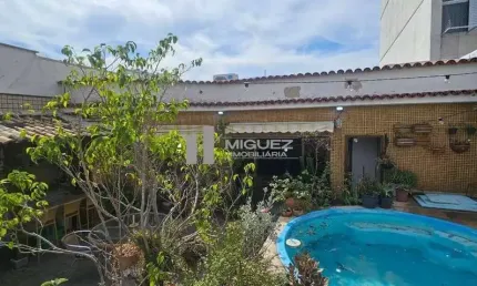ESPETACULAR COBERTURA DUPLEX NA RUA DONA DELFINA, VARANDÃO, 4 QUARTOS SENDO 3 SUÍTES, 266M², 2 VAGAS, PISCINA, CHURRASQUEIRA