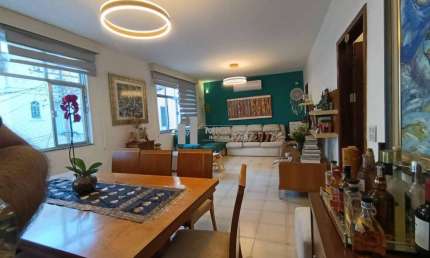 Alugo Casa de Vila Aconchegante na Tijuca — 5 Quartos, Terraço e Garagem!