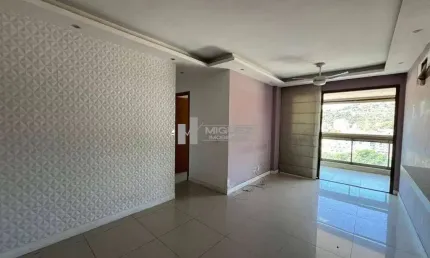 Tijuca, proximidades metrô Afonso Pena, com varandão 3 quartos, suíte prédio com infraestrutura e segurança completa.! Visitar e comprar!