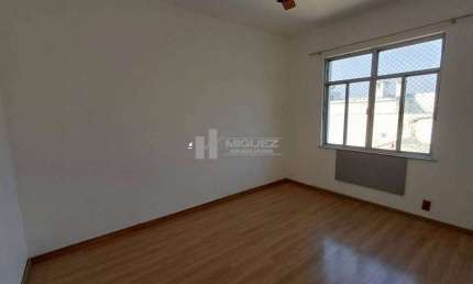 Ótima oportunidade, Vila Isabel, Apartamento à venda, 2 quartos, estrategica localização frente Shopping Boulevard. Agende visita e compre já !