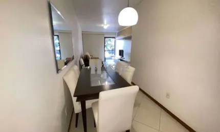 Viva com conforto e mobilidade! apartamento a venda na rua doutor satamini, tijuca, com varanda, 3 quartos ( 1 suite) e 2 vagas de garagem. a apenas 350m do metrô afonso pena, é perfeito para quem bus