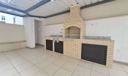 Seu novo lar está aqui! Apartamento a venda na Tijuca, na Rua Conde de Bonfim, colado ao metrô. Com salão, 3 quartos (1 suíte), copa-cozinha, dependência completa e 2 vagas na escritura, este imóvel r