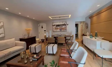 NA RUA CONDE DE BONFIM, TIJUCA, RIO DE JANEIRO, VENDA DE APARTAMENTO LUXUOSO COM 4 QUARTOS E 2 VARANDAS.