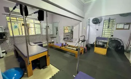 Encantadora casa duplex a venda na rua grajaú, no bairro grajaú, com 156m², 6 quartos e 1 vaga de garagem. a apenas 3 minutos da praça edmundo rego, é perfeita para quem busca espaço e tranquilidade e