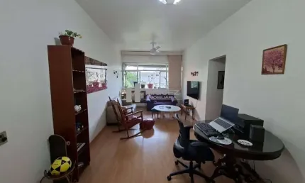 Não perca esta oportunidade única! apartamento à venda com 3 quartos, 1 vaga na escritura e segurança garantida por portaria 24 horas. localizado na rua soares da costa, tijuca, este imóvel está debru