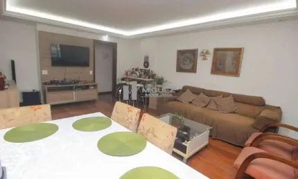 Na tijuca, um apartamento à venda com varandão, sala ampla, 3 quartos (1 suíte), dependência, 2 vagas e portaria 24 horas, pertinho do metrô são francisco xavier. ideal para quem busca espaço e mobili