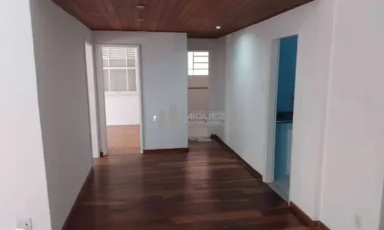 No alto da boa vista, um apartamento à venda com 2 quartos, banheiro social e 1 vaga de garagem na escritura, pertinho do largo da usina. perfeito para viver com conforto e conveniência. fale conosco 