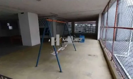 Na Tijuca, seu apartamento à venda está esperando! Com 3 quartos (1 suíte) e 1 vaga de garagem, fica pertinho da Praça Afonso Pena e do Metrô. Perfeito para quem valoriza mobilidade. Contate-nos e des