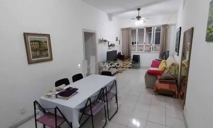 Oportunidade única na Tijuca! Apartamento à venda com 3 quartos (1 suíte) e 1 vaga de garagem, bem ao lado da Praça e do Metrô Afonso Pena. Ideal para viver com comodidade. Fale conosco hoje e conheça
