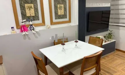 Na tijuca, apartamento à venda na rua uruguai, a 450 metros do metrô! sala, 2 quartos confortáveis, sol da manhã e vista verde. ideal para quem busca charme e praticidade. agende agora!