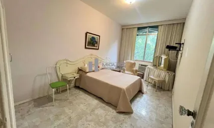 Na Tijuca, próximo ao metrô Afonso Pena: apartamento à venda com 109m², 3 quartos (1 suíte) e vaga de garagem. Ideal para quem busca espaço e praticidade.