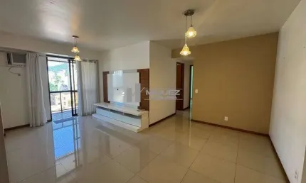 Viva com conforto! Apartamento à venda na Tijuca, com varandão, 2 quartos, vaga, sol da manhã e infraestrutura, a passos do Metrô Afonso Pena. Fale conosco agora!