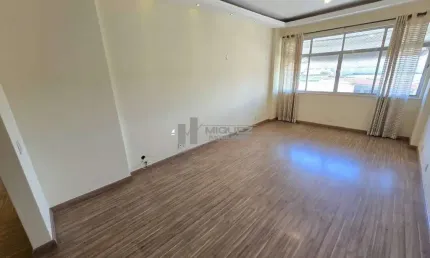 Amplo apartamento à venda na parte nobre da tijuca! com 120 m², oferece sala em 3 ambientes, 3 quartos, dependências completas e 1 vaga demarcada na escritura. localização privilegiada para seu confor