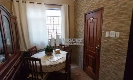 Na Tijuca, casa à venda na Rua Haddock Lobo com 3 quartos e vaga. Ideal para sua família viver com conforto em um endereço especial. Contate-nos para conhecer!