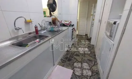 Casa ampla à venda no Andaraí, com 140 m² e 3 quartos. Boa distribuição de ambientes e localização com fácil acesso a serviços da região.