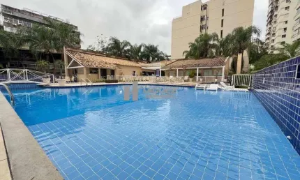 Apartamento funcional à venda na rua barão de itapagipe. varanda, 2 quartos (1 suíte), banheiro social, cozinha, área de serviço e 1 vaga de garagem. prédio com infraestrutura completa.