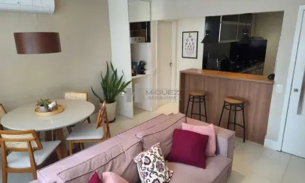 Rua Doutor Satamini, Tijuca. Apartamento luxo à venda. 2 quartos sendo 1 suíte, vaga na escritura e porteiro 24 horas. Código 22428