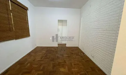 Na tijuca, apartamento à venda com 1 quarto, sala e excelente localização próxima à praça afonso pena e metrô. mobilidade e conveniência em um só lugar.