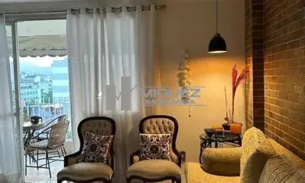 Na tijuca, apartamento à venda com 3 quartos, sendo 1 suíte, varanda e 1 vaga de garagem. localizado na rua alexandre gusmão, ideal para quem busca conforto e praticidade. consulte condições.