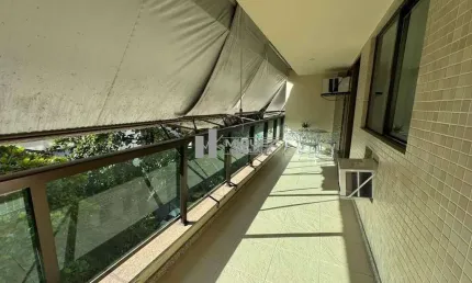 Na tijuca, apartamento à venda com 2 quartos, sendo 1 suíte, varanda e 2 vagas. prédio com lazer completo, em excelente localização próximo ao metrô uruguai.
