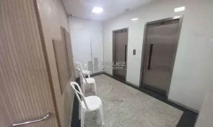 À venda: sala comercial de 40m² na praça da bandeira, em prédio bem-apresentado e muito próximo à haddock lobo. boa opção para escritórios ou consultórios. solicite mais informações.