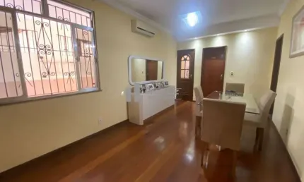 Apartamento à venda no andaraí, rua nísia floresta. são 4 quartos, 250m² e 2 vagas de garagem em localização privilegiada. código 20569. entre em contato para mais informações.
