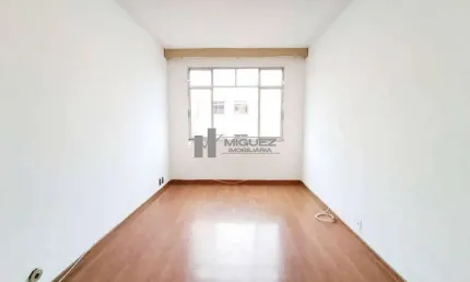 Cobertura à venda na rua cambaúba, com 2 quartos e sala ampla. localização estratégica, próxima ao comércio e ao iate clube jardim guanabara. entre em contato para mais informações.