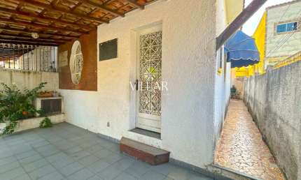Casa de Três Quartos em Olaria | Casa Rua Doutor Nunes | Villar Imóveis