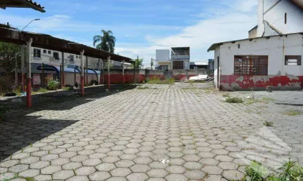 Terreno comercial à venda na Rua Duque de Caxias, Centro, Taubaté