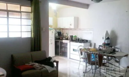 Casa à venda, 210 m² - Chácaras Silvestre - Taubaté/SP