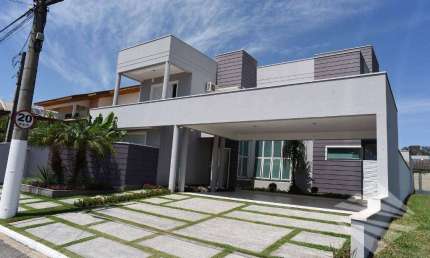 Sobrado com 4 dormitórios à venda, 450 m² - Jardim Santana - Tremembé/SP
