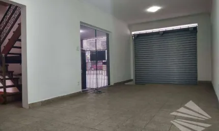 Sobrado, 320 m² - venda por R$ 690.000,00 ou aluguel por R$ 4.620,00/mês - Centro - Taubaté/SP