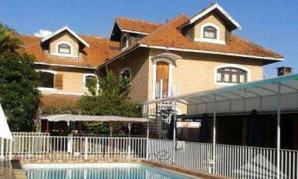 Sobrado com 6 dormitórios à venda, 830 m² - Estiva - Taubaté/SP