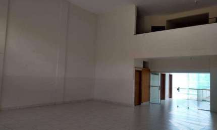 Salão à venda, 330 m² por R$ 550.000,00 - Barreiro - Taubaté/SP