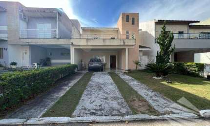 Sobrado com 3 dormitórios à venda, 249 m² - Campos do Conde Chambord - Tremembé/SP