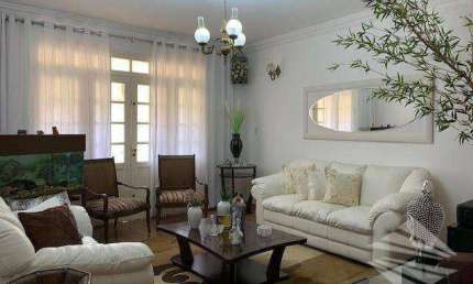 Sobrado à venda, 201 m² por R$ 700.000,00 - Centro - Taubaté/SP