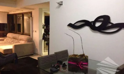 Apartamento com 3 dormitórios à venda, 107 m² - Vila Jaboticabeira - Taubaté/SP