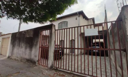 Casa com 5 dormitórios à venda, 236 m² - Vila Nossa Senhora das Graças - Taubaté/SP