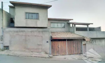 Sobrado à venda, 296 m² por R$ 465.000,00 - Chácaras Silvestre - Taubaté/SP