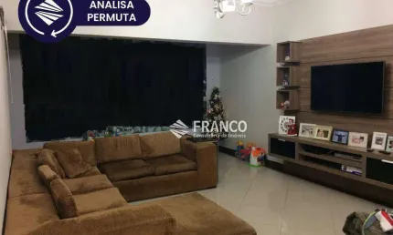 Casa com 3 dormitórios à venda, 260 m² - Independência - Taubaté/SP