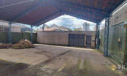 Sobrado para fins comerciais à venda, 813 m² - Centro - Taubaté/SP