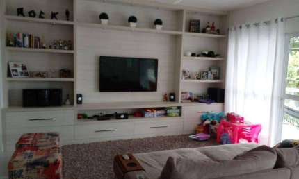 Sobrado com 3 dormitórios para alugar, 345 m² - Centro - Tremembé/SP