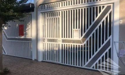 Sobrado com 5 dormitórios à venda, 311,75m² - Vila Jaboticabeira - Taubaté/SP