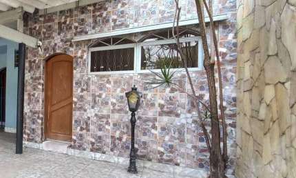 Sobrado com 2 dormitórios para alugar, 130 m² - Jardim Ana Emília - Taubaté/SP