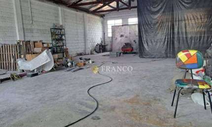 Galpão à venda, 540 m² - Independência - Taubaté/SP