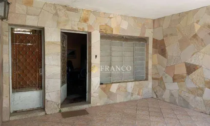 Sobrado com 4 dormitórios à venda, 253 m² - Centro - Taubaté/SP