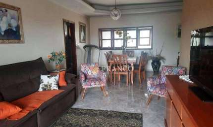 Casa com 3 dormitórios e pontos comerciais, 646,17m² - Centro - Tremembé/SP